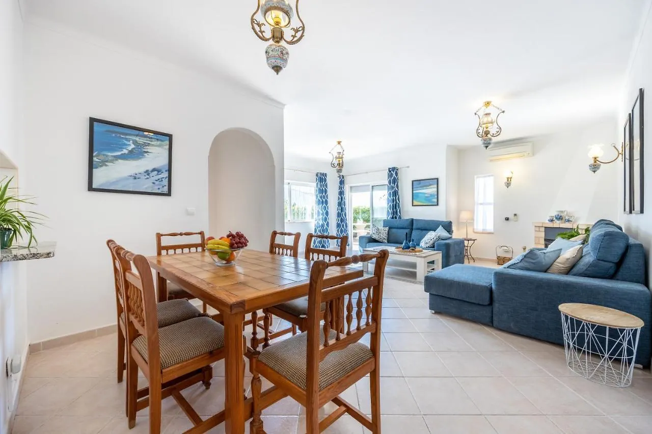 Villa Dos Netos Αλμπουφέιρα